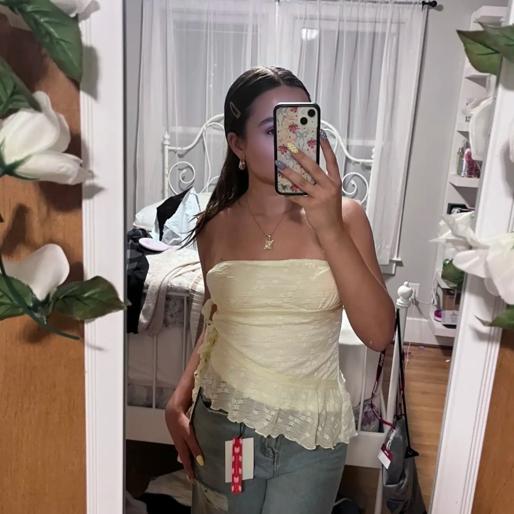 Lace Floral Strapless Top Size S in Cream